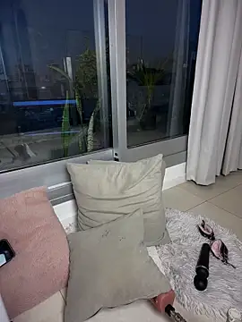 IvonneJoy online show from 02-25-26, 10:52