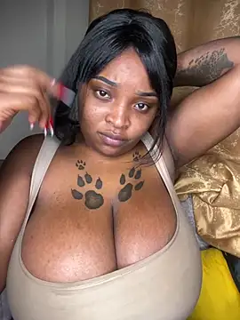 Snapshot of Savage_baby chatting on 12-28-24, 06:40 Savage baby online show from 12-28-24, 06:40