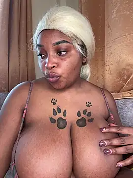 Snapshot of Savage_baby chatting on 03-17-25, 09:55 Savage baby online show from 03-17-25, 09:55