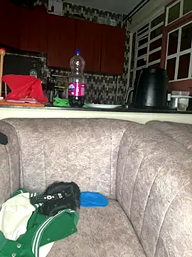 Snapshot of Savage_baby chatting on 12-02-25, 08:15 Savage baby online show from 12-02-25, 08:15