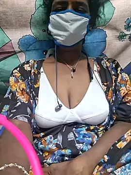 Snapshot of Tamil--Rani chatting on 11-16-25, 02:11 Tamil--Rani online show from 11-16-25, 02:11