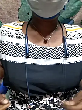 Snapshot of Tamil--Rani chatting on 11-19-25, 01:11 Tamil--Rani online show from 11-19-25, 01:11