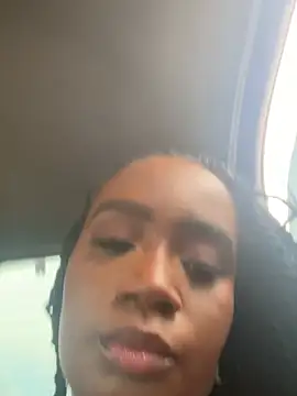 Snapshot of Britanymooree chatting on 03-04-26, 07:20 Britanymooree online show from 03-04-26, 07:20