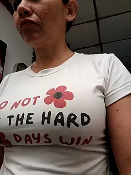 Magica lorena online show from 10-21-25, 01:12