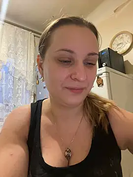 OlgaBuzzz online show from 12-18-24, 02:42