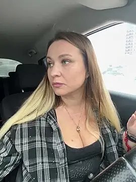 Snapshot of OlgaBuzzz chatting on 02-10-26, 06:28 OlgaBuzzz online show from 02-10-26, 06:28