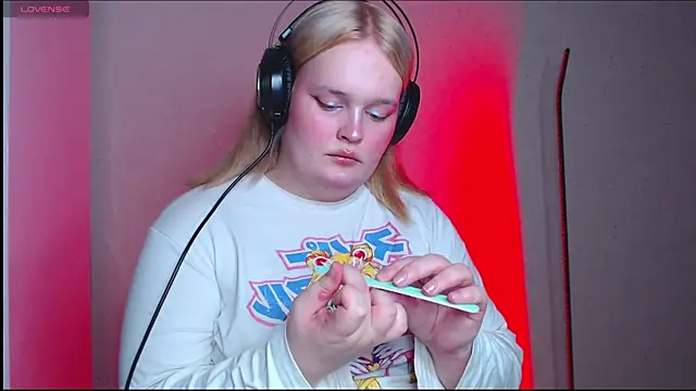 rozzhaos8 online show from 10-28-25, 08:11