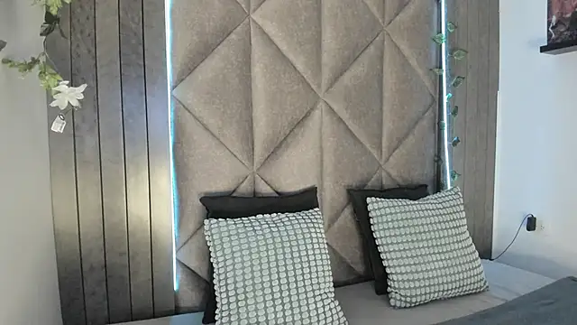 AbbyWathson online show from 10-13-25, 07:58