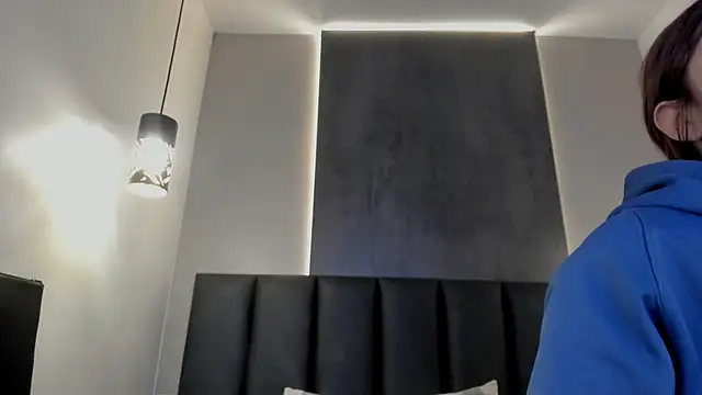 Snapshot of AbbyWathson chatting on 02-09-26, 11:58 AbbyWathson online show from 02-09-26, 11:58