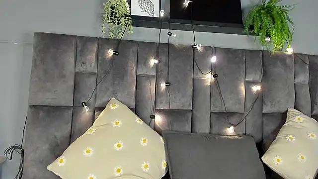 Snapshot of AbbyWathson chatting on 02-28-26, 11:44 AbbyWathson online show from 02-28-26, 11:44