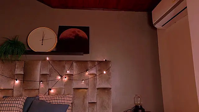 Snapshot of AbbyWathson chatting on 03-10-26, 11:48 AbbyWathson online show from 03-10-26, 11:48