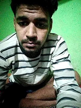 Snapshot of Kamrul1111a chatting on 12-14-24, 01:39 Kamrul1111a online show from 12-14-24, 01:39