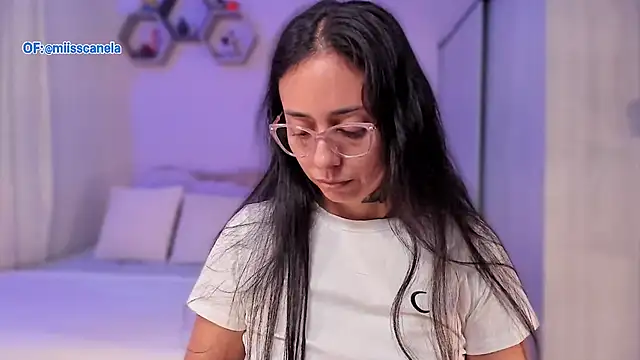 Aleja24Evans online show from 10-21-25, 12:55