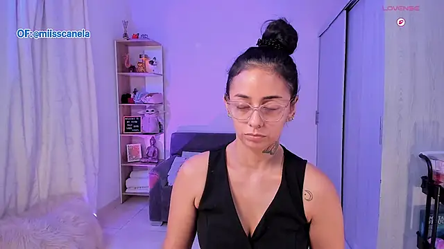 Aleja24Evans online show from 11-28-25, 12:13