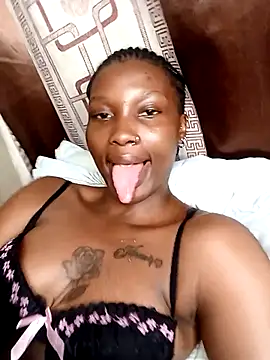 Snapshot of Pinky_shyee chatting on 03-16-25, 12:11 Pinky shyee online show from 03-16-25, 12:11