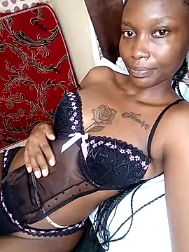 Snapshot of Pinky_shyee chatting on 03-16-25, 07:27 Pinky shyee online show from 03-16-25, 07:27