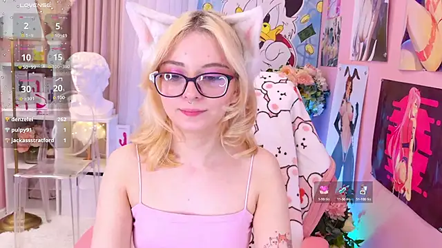 Coconut Mia online show from 12-03-24, 03:20