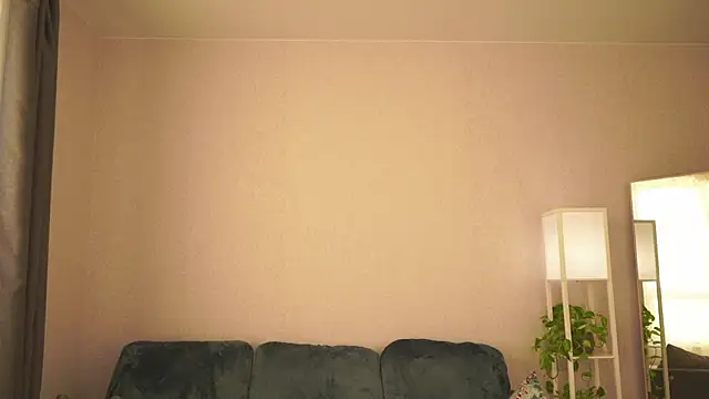 Snapshot of Victoria1Love chatting on 02-08-25, 04:57 Victoria1Love online show from 02-08-25, 04:57