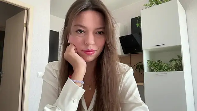 Snapshot of Victoria1Love chatting on 09-11-25, 09:09 Victoria1Love online show from 09-11-25, 09:09