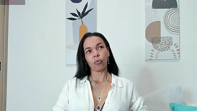 Evawalker  online show from 02-07-25, 01:47