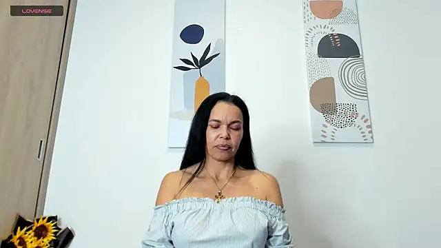 Evawalker  online show from 02-20-25, 01:57