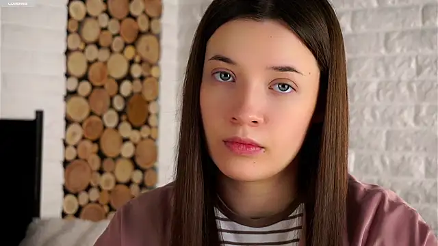 LowOncoming online show from 09-09-25, 01:27