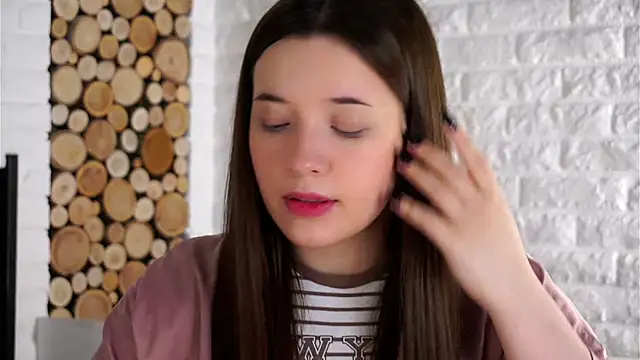 LowOncoming online show from 09-20-25, 01:39