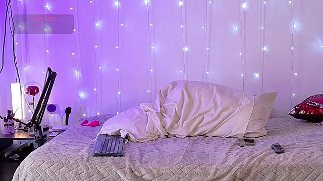 aryalovejoy online show from 02-18-25, 04:59