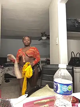 Snapshot of LillShayy chatting on 02-12-25, 08:40 LillShayy online show from 02-12-25, 08:40