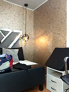 Michelle Brito1 online show from 02-14-25, 11:31