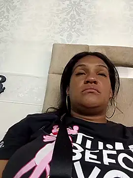 Michelle Brito1 online show from 02-15-25, 09:04