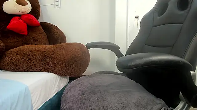 karina mason online show from 10-29-25, 12:18