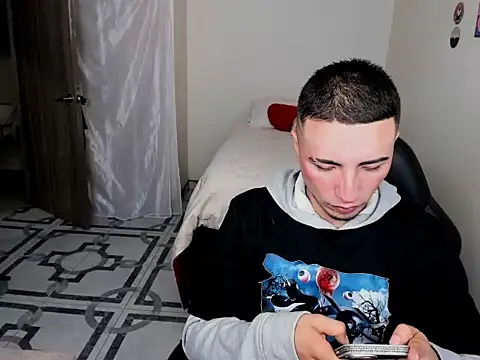 sweet boys xx online show from 03-11-25, 10:29