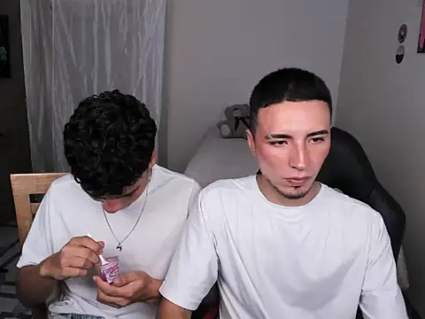 sweet boys xx online show from 03-18-25, 03:53