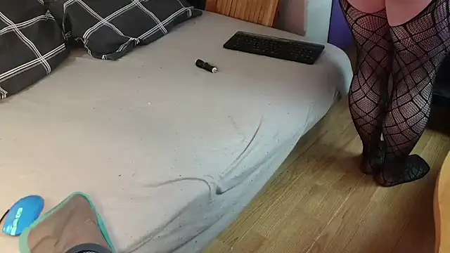 eblata04 online show from 12-02-25, 09:25