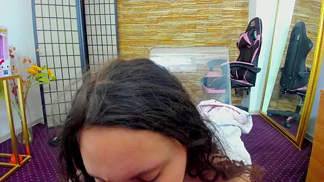 AishaRouhi online show from 12-22-25, 06:10