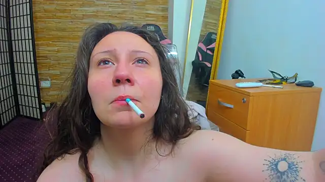 Snapshot of AishaRouhi chatting on 02-17-26, 05:04 AishaRouhi online show from 02-17-26, 05:04