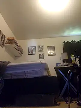 Snapshot of LovesickTheory6 chatting on 10-22-25, 08:19 LovesickTheory6 online show from 10-22-25, 08:19