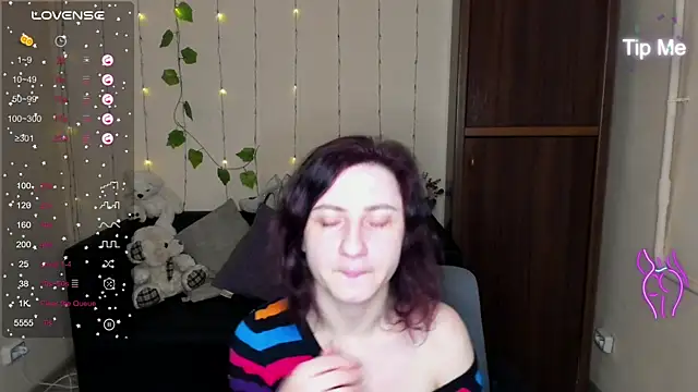 Muse kitty jenia online show from 01-24-25, 02:18