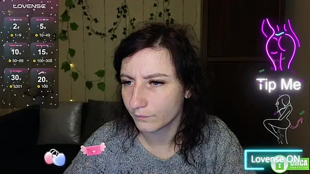 Muse kitty jenia online show from 10-28-25, 06:21