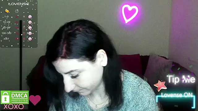 Muse kitty jenia online show from 11-16-25, 06:30