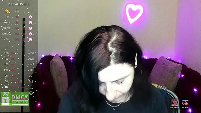 Muse kitty jenia online show from 12-20-25, 06:31