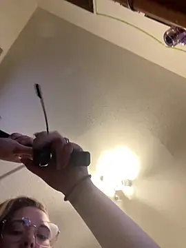 Snapshot of Lalalynn chatting on 10-21-25, 07:25 Lalalynn online show from 10-21-25, 07:25