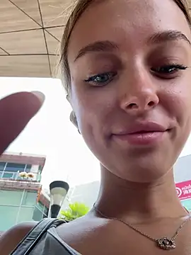 Snapshot of enjoy_my_beauty chatting on 03-14-25, 04:21 enjoy my beauty online show from 03-14-25, 04:21