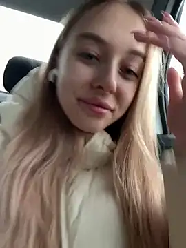 Snapshot of enjoy_my_beauty chatting on 02-04-26, 07:14 enjoy my beauty online show from 02-04-26, 07:14