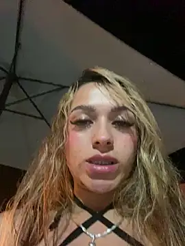 Snapshot of Grrkat chatting on 03-16-25, 04:30 Grrkat online show from 03-16-25, 04:30