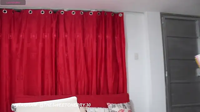 Snapshot of Cherrycandy6969 chatting on 02-17-26, 04:42 Cherrycandy6969 online show from 02-17-26, 04:42