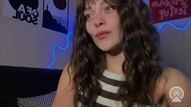 Emilia0 0 7 online show from 02-21-26, 08:43