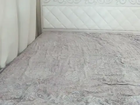 pretybella1 online show from 11-14-25, 11:46