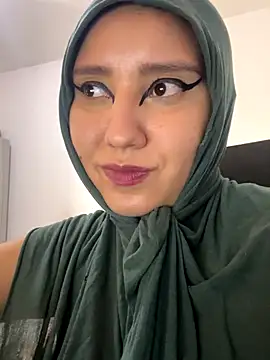 hannahayat online show from 11-13-25, 02:38